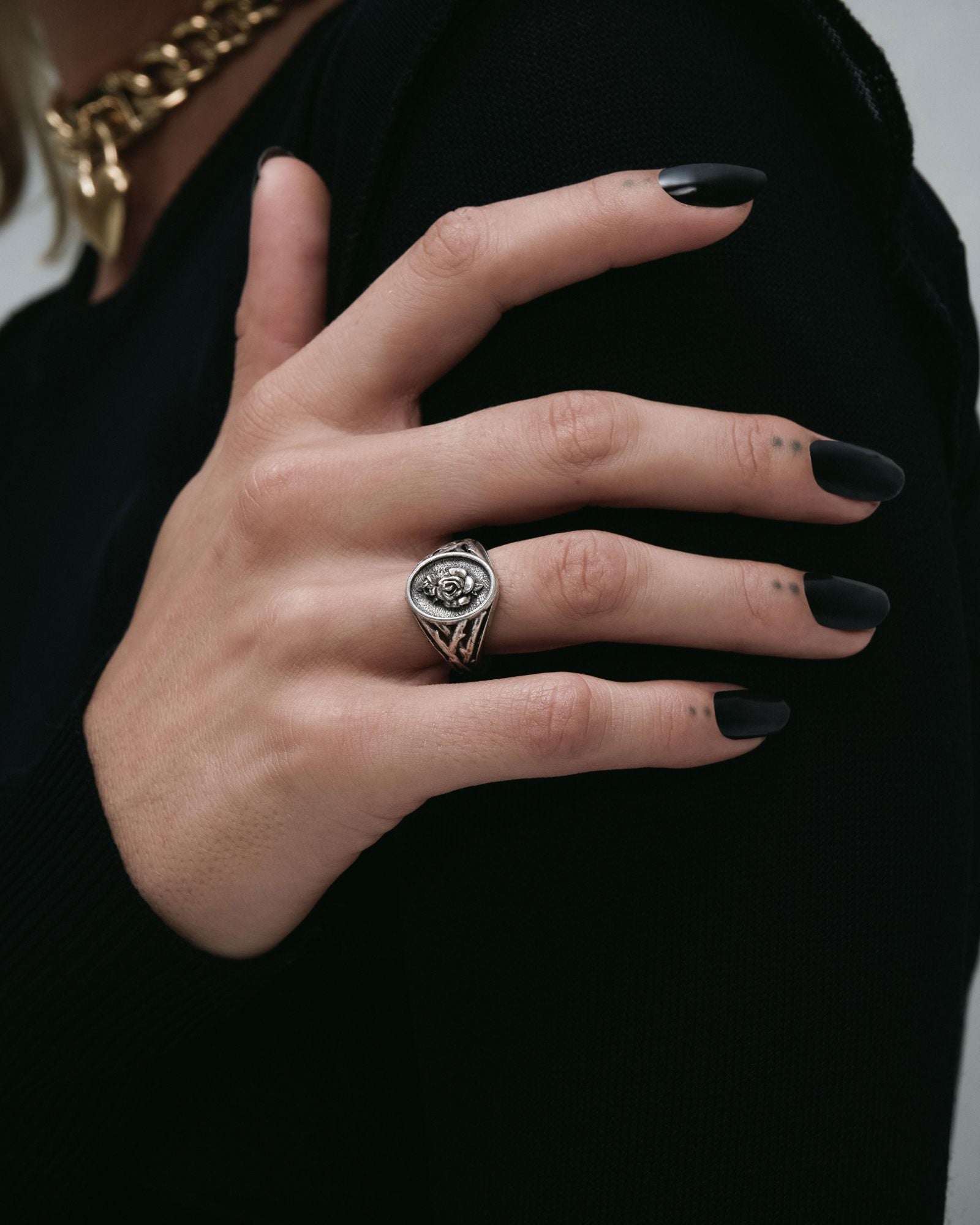 Demonia The Saint Ring 🖤