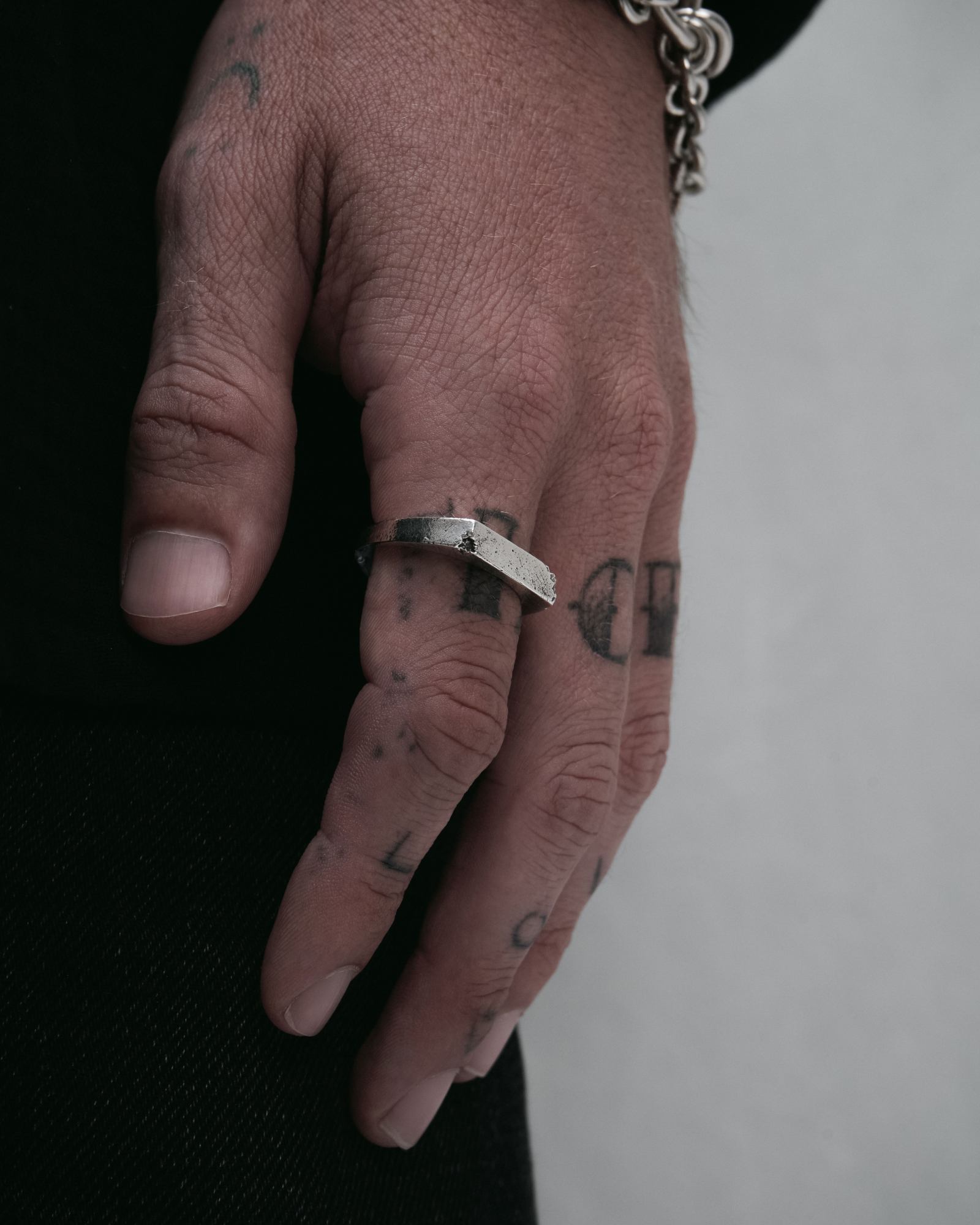 Demonia Brixton Signet Ring 🖤