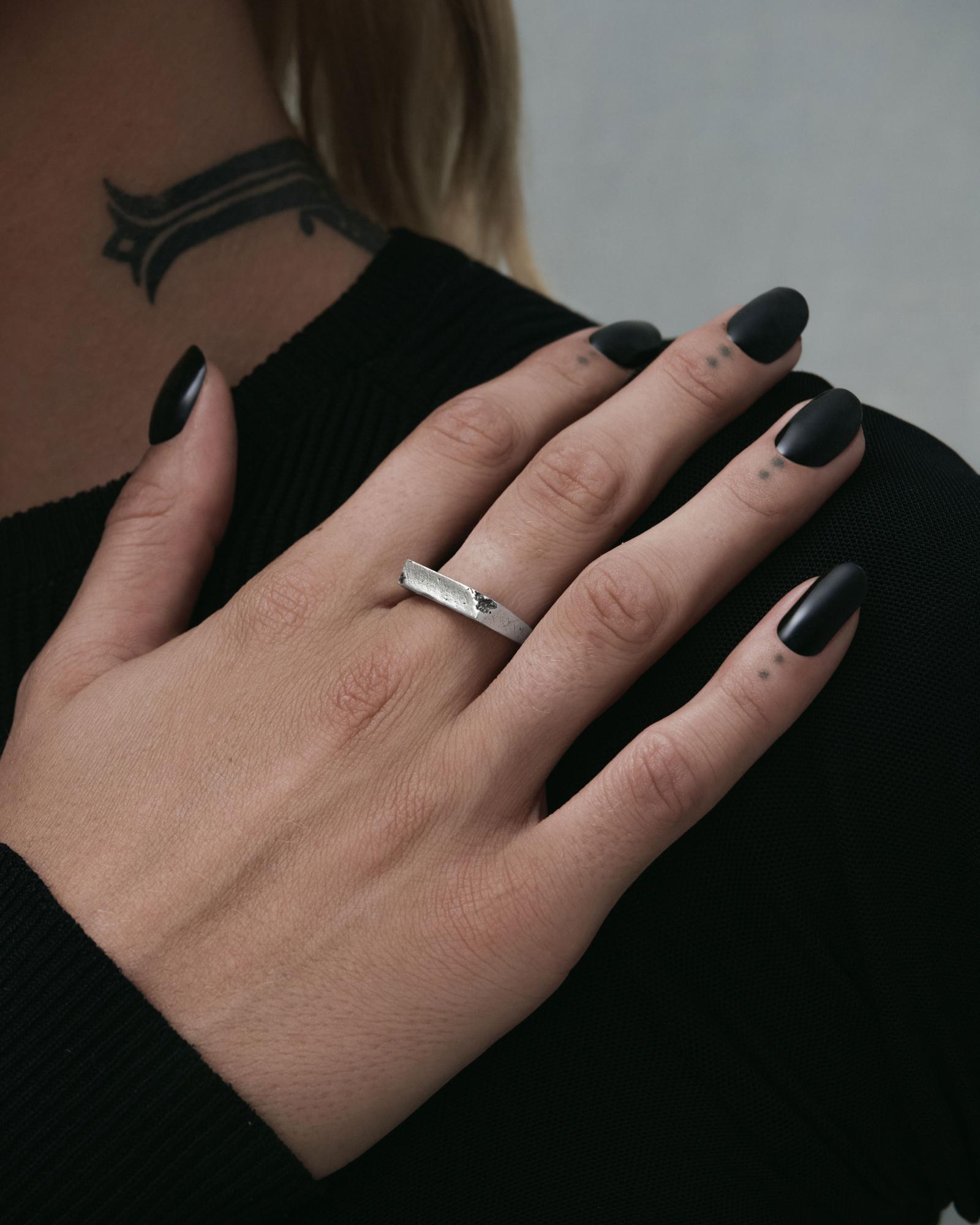 Demonia Brixton Signet Ring 🖤