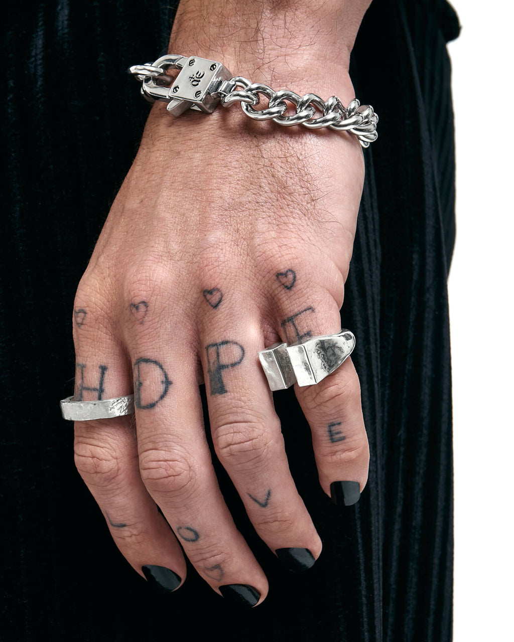 Demonia Sync Chain Bracelet 🖤