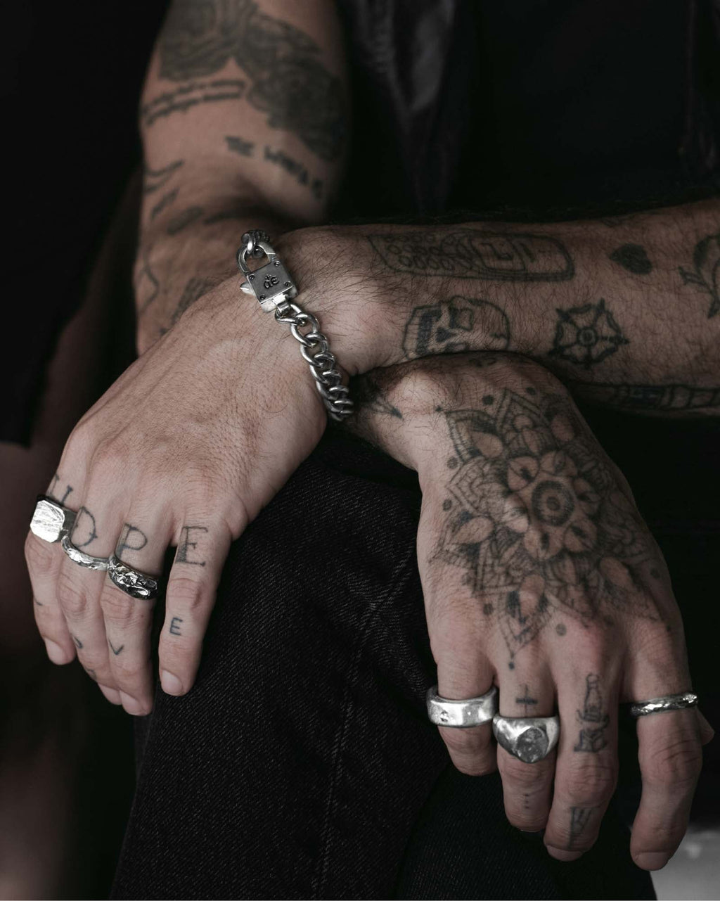 Demonia Sync Chain Bracelet 🖤