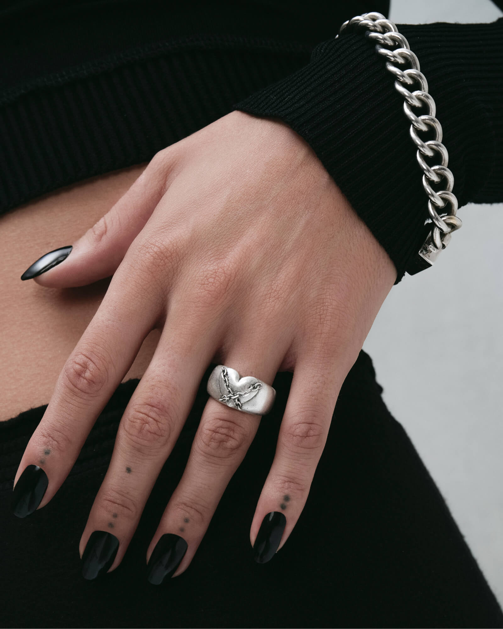 Demonia Sync Chain Bracelet 🖤
