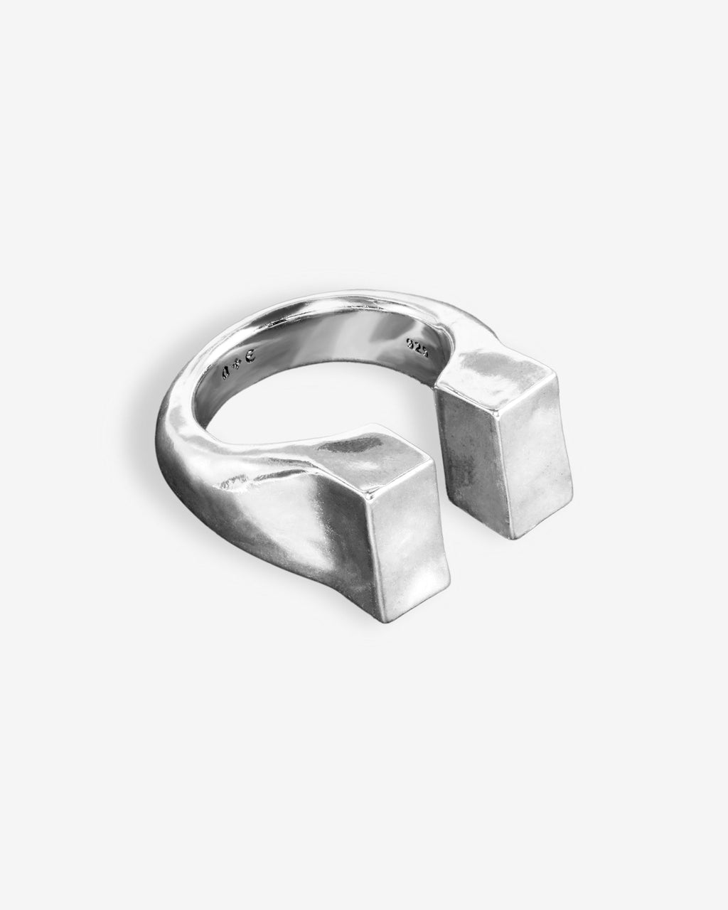 Demonia Totem Ring 🖤
