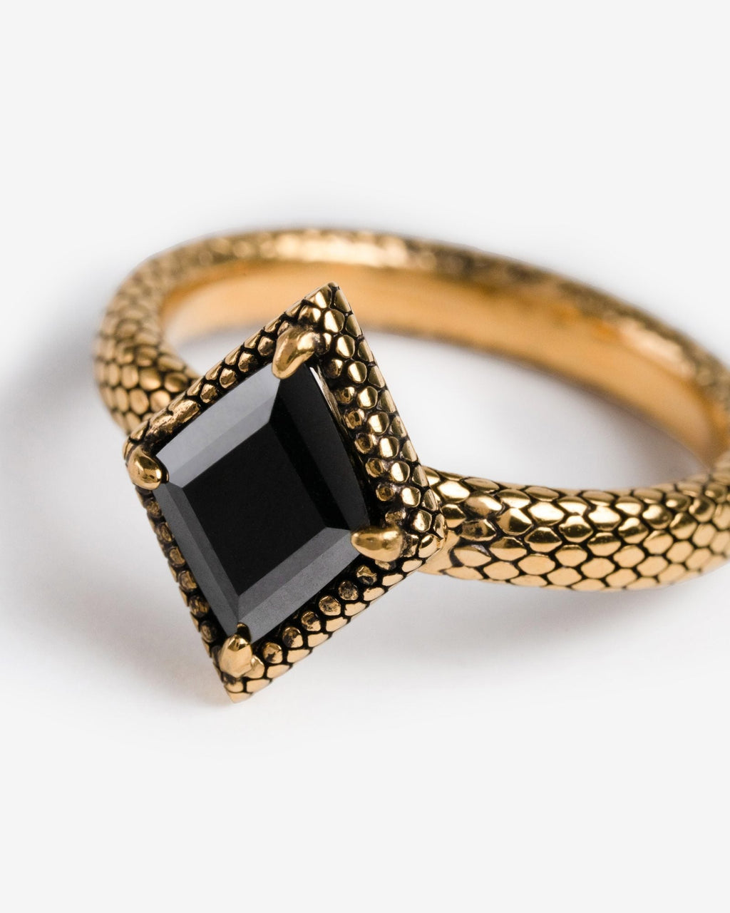 Demonia Black Lake Serpent Ring 🖤