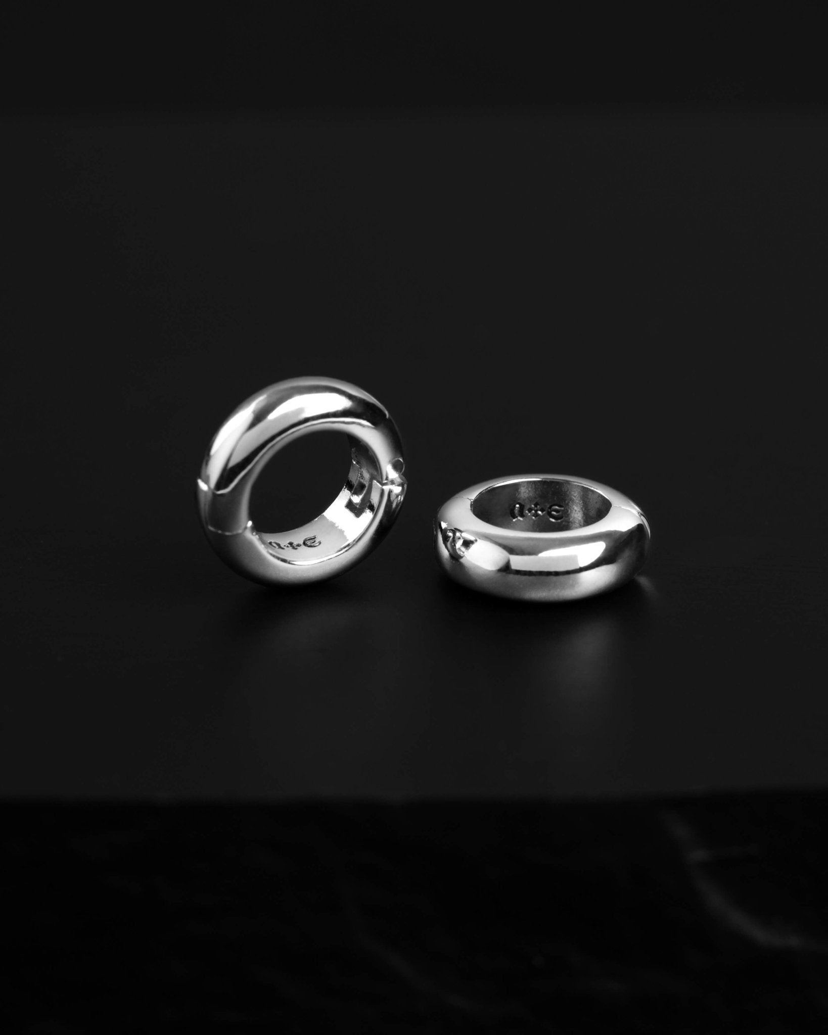 Demonia Origin Lobe Cuffs™ Set 🖤