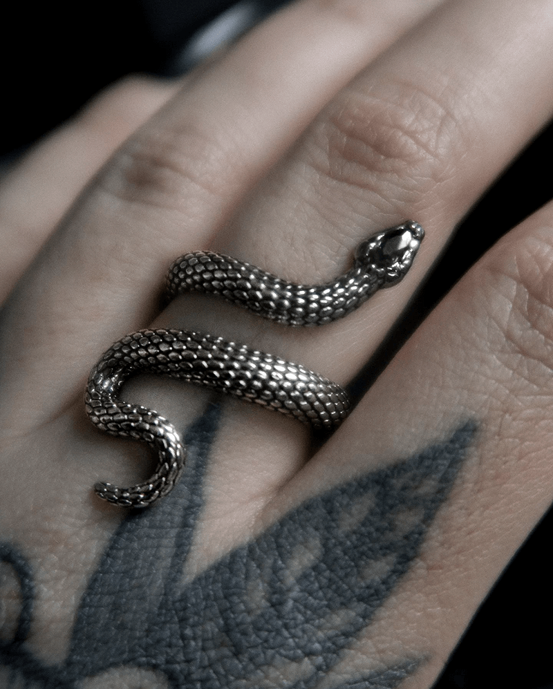 Demonia Sorcerer Serpent Ring 🖤
